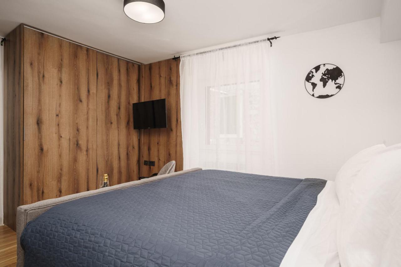 Heritage Residence In Center With Pool- Apartments ヴォディツェ エクステリア 写真